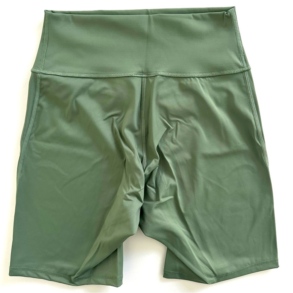 Gymshark XL Elevate Cycling Shorts - Picture 2 of 2